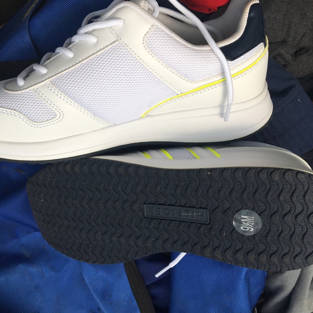 Tommy Hilfiger sneakers 9 1/2 mens